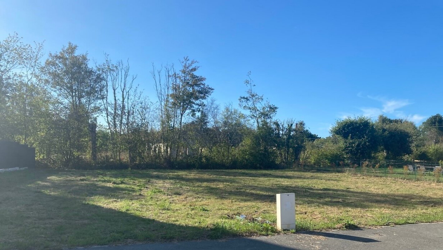 Lot N°7 - 743 m2