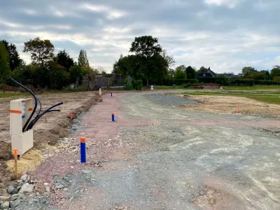 Achèvement des réseaux souples et travaux de voiries