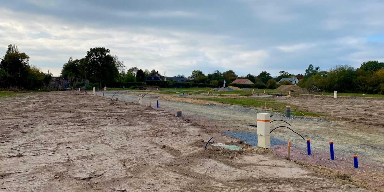 Achèvement des réseaux souples et travaux de voiries
