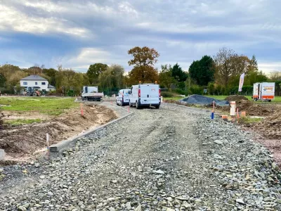 Pose des bordures de la voirie