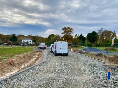 Pose des bordures de la voirie