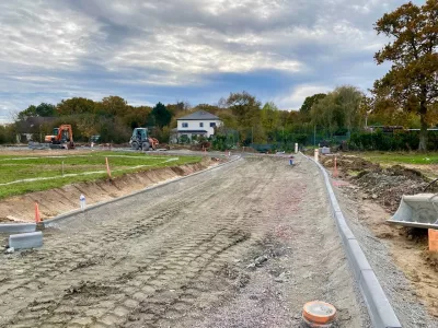 Pose des bordures de la voirie